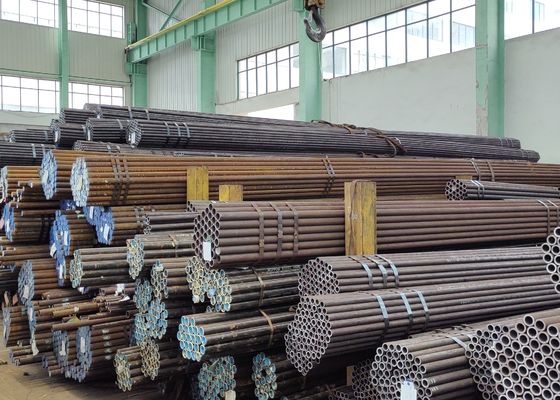 ASME أنابيب الفولاذ الكربوني المطاط الساخن أنابيب الغلاية السلسة في محطة المصنع