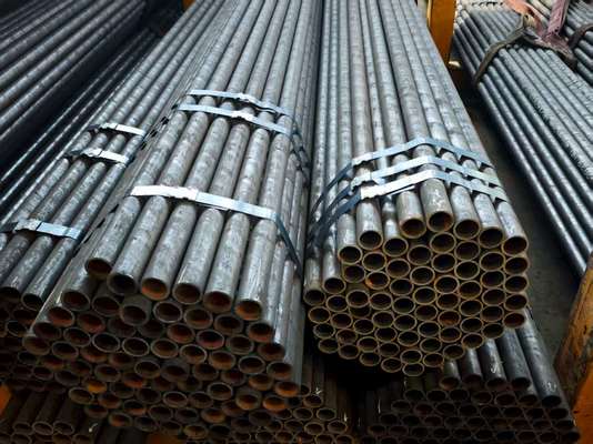 أنابيب الغلاية السلسة من الفولاذ الكربوني ASTM A106 DIN17175