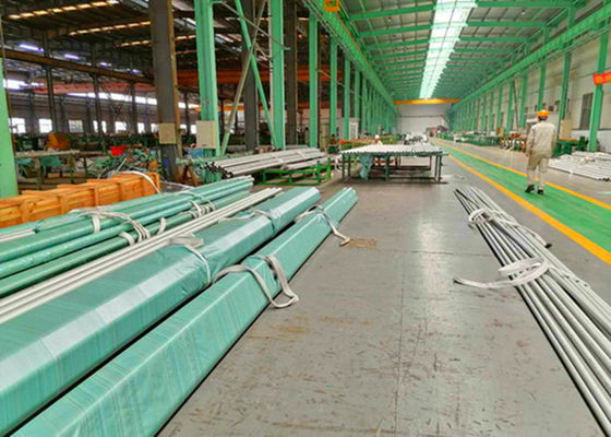 Astm A213 سلس أنابيب غير القابل للصدأ / أنابيب الفولاذ المقاوم للصدأ السلس 38.1 مم - 101.6 مم