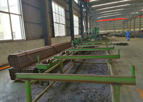 أنبوب غلاية غير ملحوم DIN17175 ST35.8 38 X 3.2 X 2000MM مع سطح طلاء أسود مشطوف