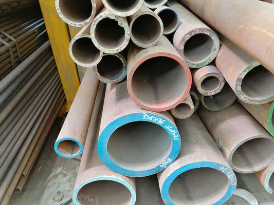 ASTM A192 أنابيب غلاية من الصلب الكربوني غير الملحوم لسطح مزيت عالي الضغط