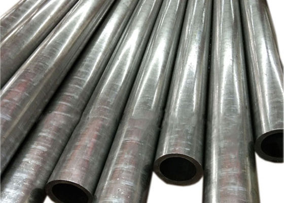 ASTM A192 SA 192 أنابيب مبادل حراري / أنابيب غلاية من الصلب الكربوني عالي الضغط