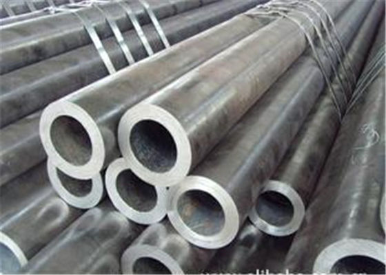 ASTM A249 C 1.4306 Ss أنابيب الفولاذ المقاوم للصدأ الملحومة التي تنتجها آلات متقدمة ، والمعالجة الحرارية