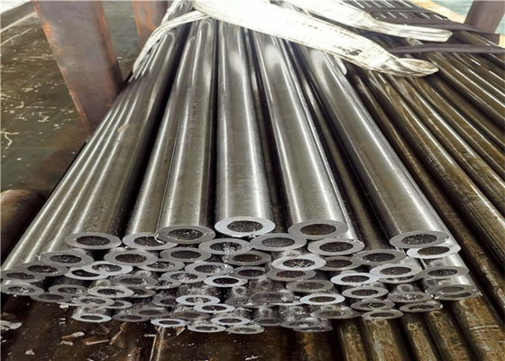 الحديد الصلب الأسود TP321 ASTM A249 أنابيب الصلب الملحومة