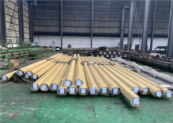 A335 P11 أنابيب الغلاية غير الملحومة باللون الأسود الملدنة والمشطوفة الطرف لمحطة الطاقة