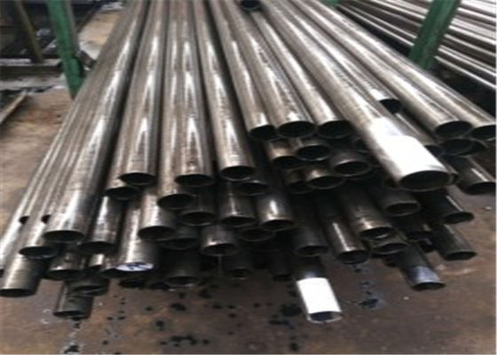 ASTM A335 الفولاذ الطري غير الملحوم MS أنابيب الصلب الكربوني طلاء الزنك