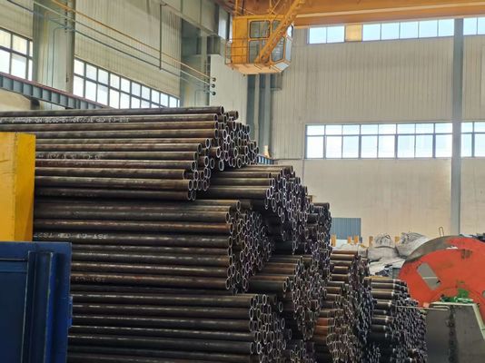 أنابيب الغلاية من الفولاذ الكربوني بدون خيوط مخصصة للغلايات عالية الضغط