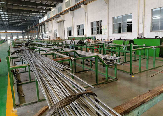 أنابيب فولاذية مقاومة للصدأ غير ملحومة طويلة صلابة عالية ASTM A312 ASME SA312